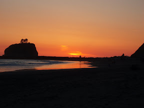 Sunset on First Beach, La Push, WA. (May 19, 2011)