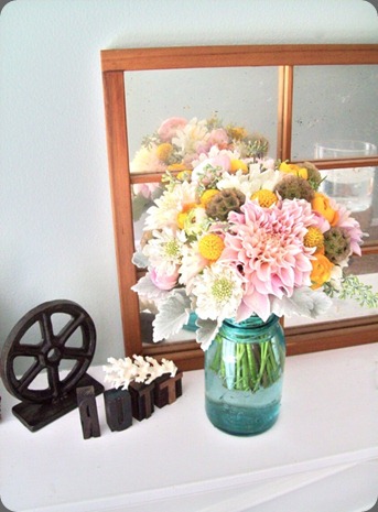 101_0225 sweet pea floral design 101_0225 sweet pea floral design