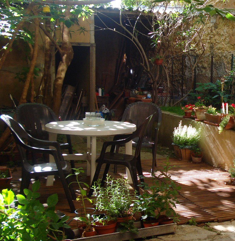[Cruzyhouse%2520-%2520Courtyard-2%255B7%255D.jpg]