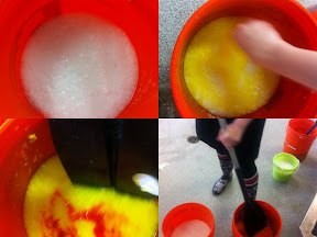 Here we pigment our pulp, for whatever color of paper we want to make.