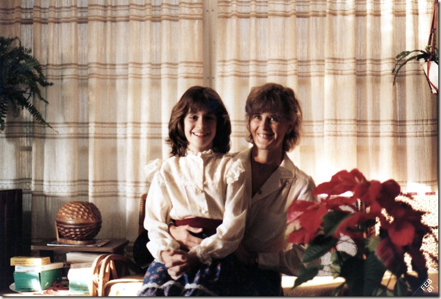AuntConnie & Jennifer 1980 01