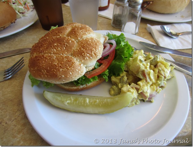 Lunch at Hula Hut