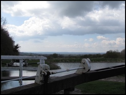 8 Top lock view 8 Top lock view