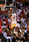 lebron james nba 121107 mia vs bro 01 King James wears 5 Colorways of Nike LeBron X in 6 Games