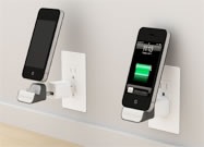 iphone-minidock-bluelounge.jpg