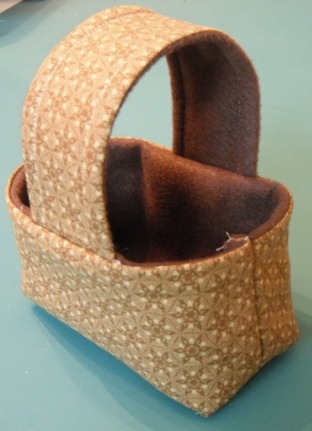 [doll%2520picnic%2520basket%2520step%252021%255B4%255D.jpg]