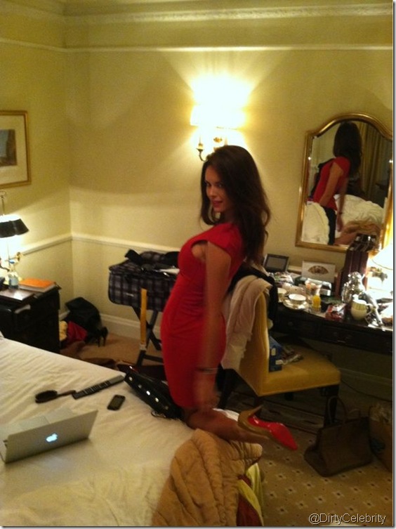 Laura-Shields-hot-5 Laura-Shields-hot-5