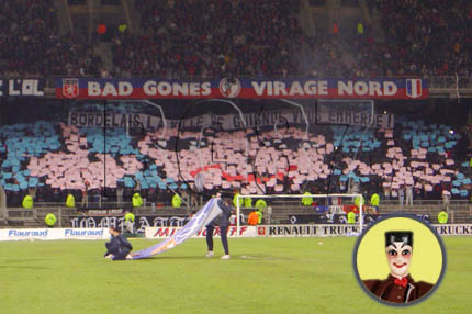 2004-01-28_lyon-bordeaux_tifo_n_cp.JPG