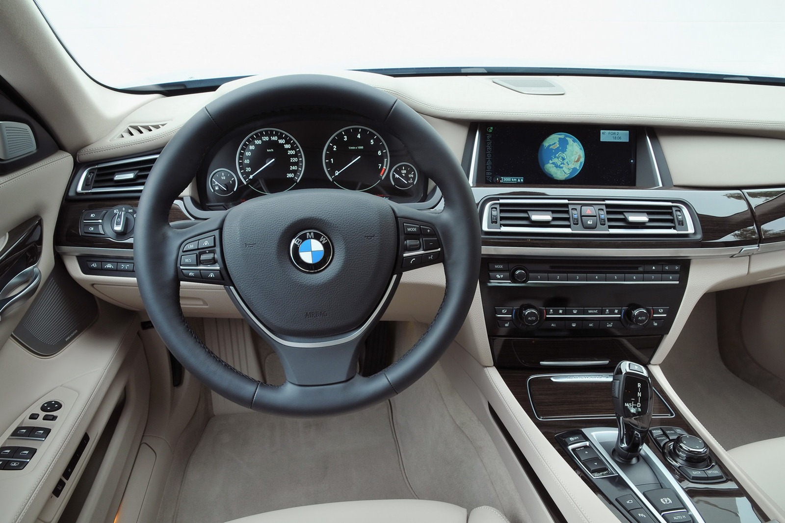 [2013-BMW-7-Series-124%255B2%255D.jpg]