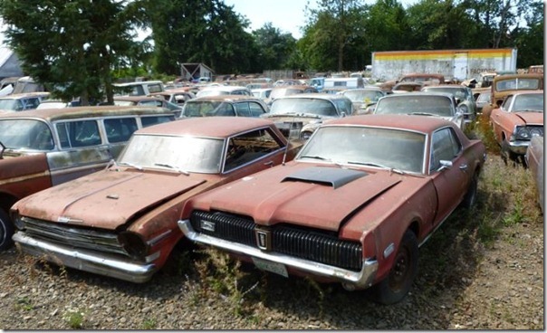 Cemitério de carros em Oregon (2) Cemitério de carros em Oregon (2)