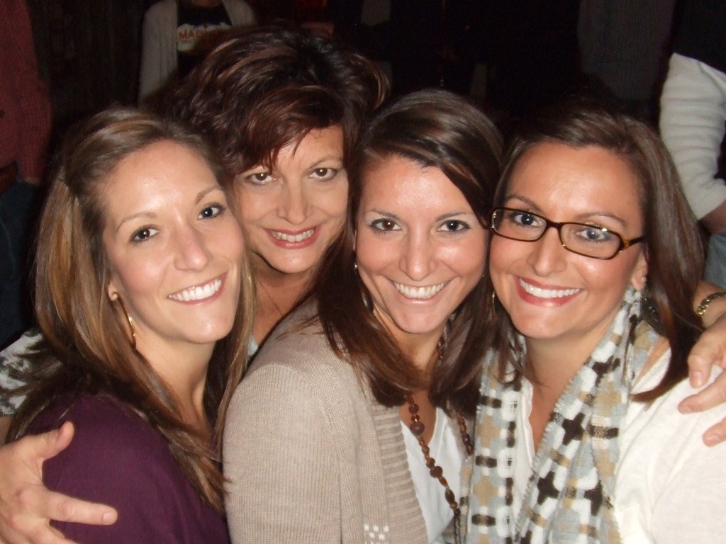[sisters%2520mom%255B3%255D.jpg]