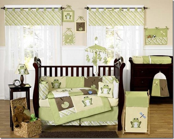 Cute-baby-crib-nursery-set-Leap-Frog-1-524x419