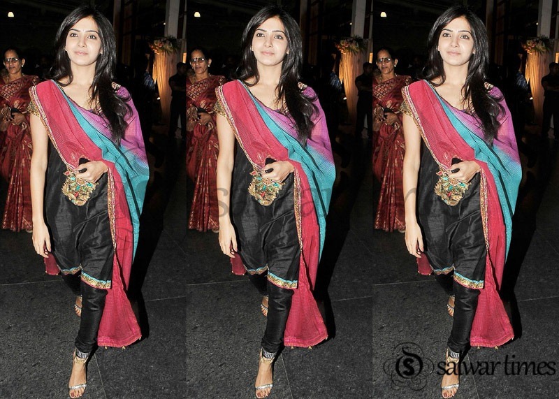 [Designer_Salwar_Kameez%2520%25286%2529%255B4%255D%2520%25281%2529%255B4%255D.jpg]