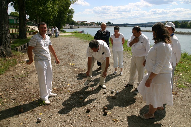 [IMG_62852.jpg]