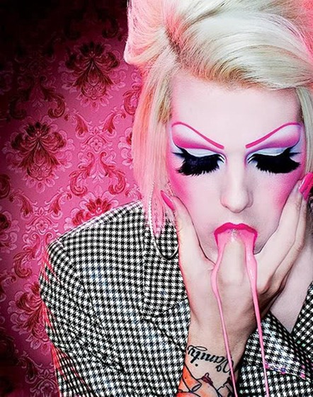 383023168_0a79450a2e