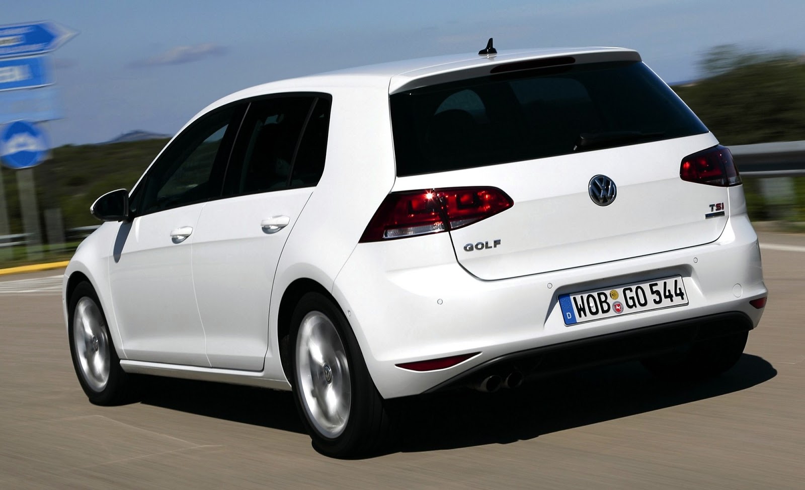 [autowp.ru_volkswagen_golf_bluemotion_5-door_13%255B3%255D.jpg]