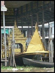 Myanmar, Inle Lake, Phaung Tawoo Temple, 10 September 2012 (7)