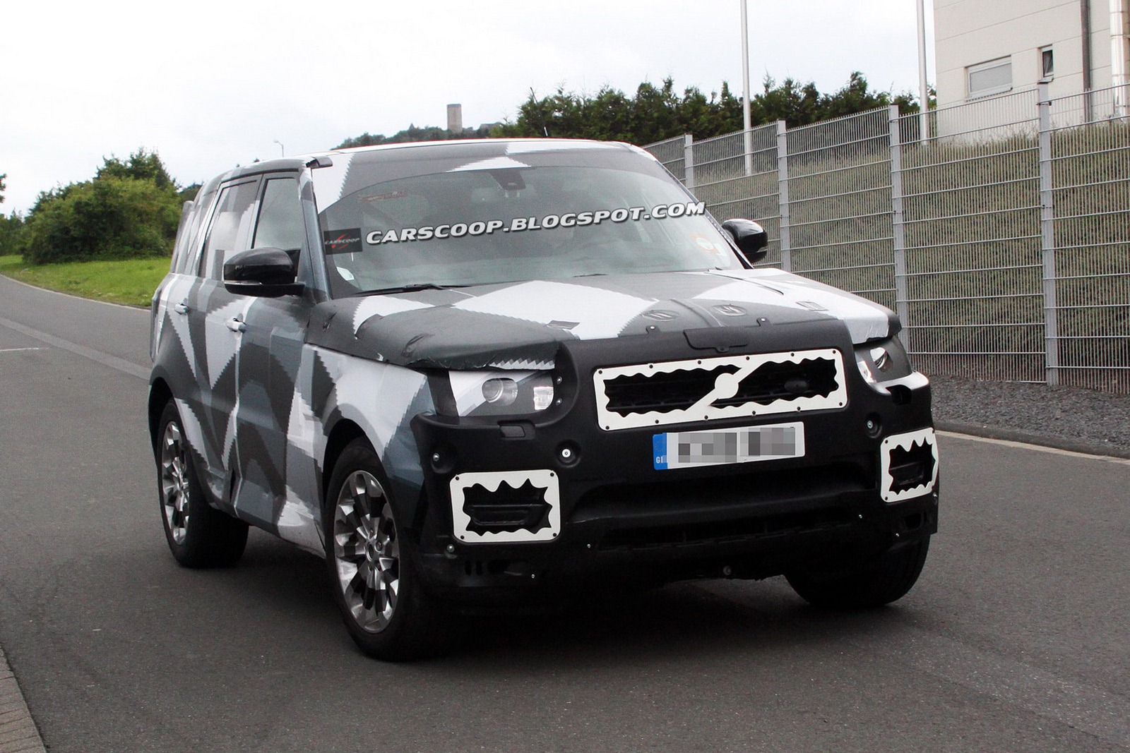 [2014-Range-Rover-Spied-2%255B3%255D.jpg]