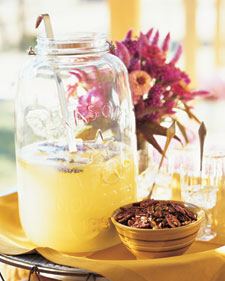 Lavender-infused lemonade is easy to make and tastes great Lavender-infused lemonade is easy to make and tastes great