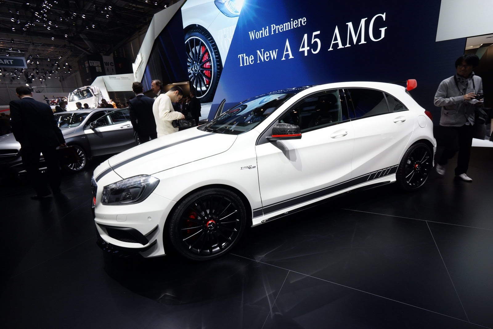 [Mercedes-Benz-A-45-AMG-3%255B2%255D.jpg]