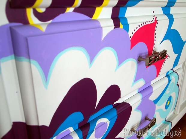 Painted Dresser Using Overhead Projector {Sawdust and Embryos