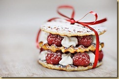 christmas-food-pretty-red-ribbon-Favim.com-129139