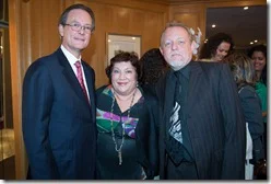 El señor Manuel A. Grullón, junto a los directivos de la Cámara de Comercio Domínico Francesa, señora Doïna de Campos y señor Henri Hebrard.