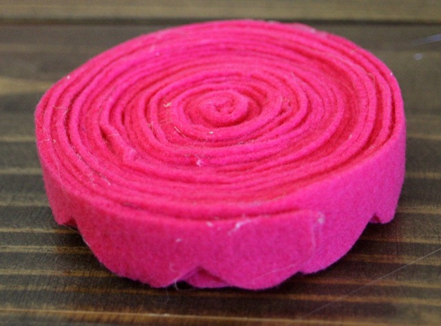 [felt%2520flower%2520how%2520to%255B5%255D.jpg]