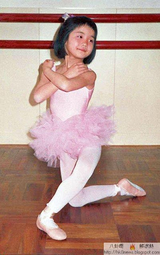 Twins 阿Sa蔡卓妍 童年小時候