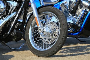 [2012-Harley-Davidson-Dyna-Super-Glide.1%255B3%255D.jpg]