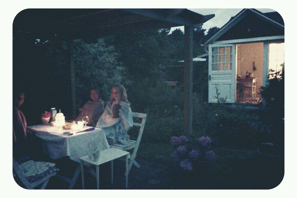 [2011-06-12-22-21-12-9384.jpg]