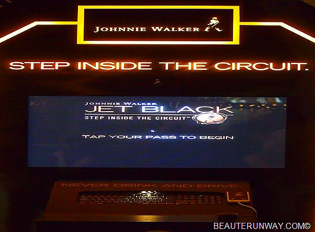 [JOHNNIE%2520WALKER%2520Jet%2520Black%2520Party%2520Step%2520Inside%2520interactive%2520experience%255B10%255D.jpg]