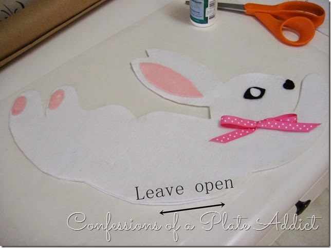 CONFESSIONS OF A PLATE ADDICT No-Sew Bunny and Carrot Wreath tutorial