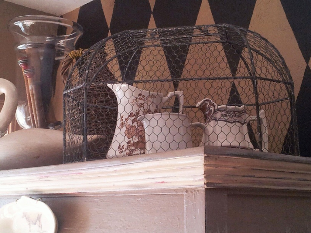 [dining%2520top%2520shelf%255B4%255D.jpg]