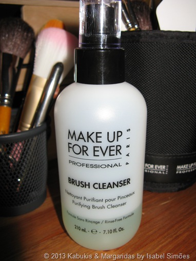 Brush Cleanser da MUFE Higienizar Pincéis