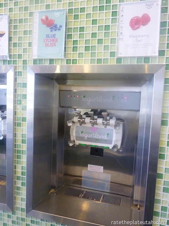 [Yogurtland%2520machine%255B4%255D.jpg]