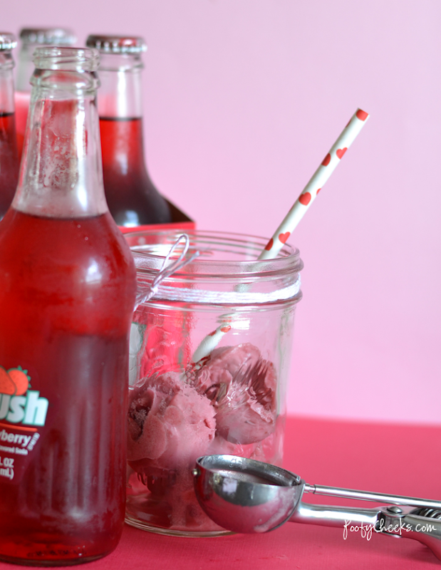 Strawberry 'Crush' Floats for your little crushes on Valentine's Day