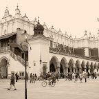 Krakow 1 Sq 2 BW.JPG