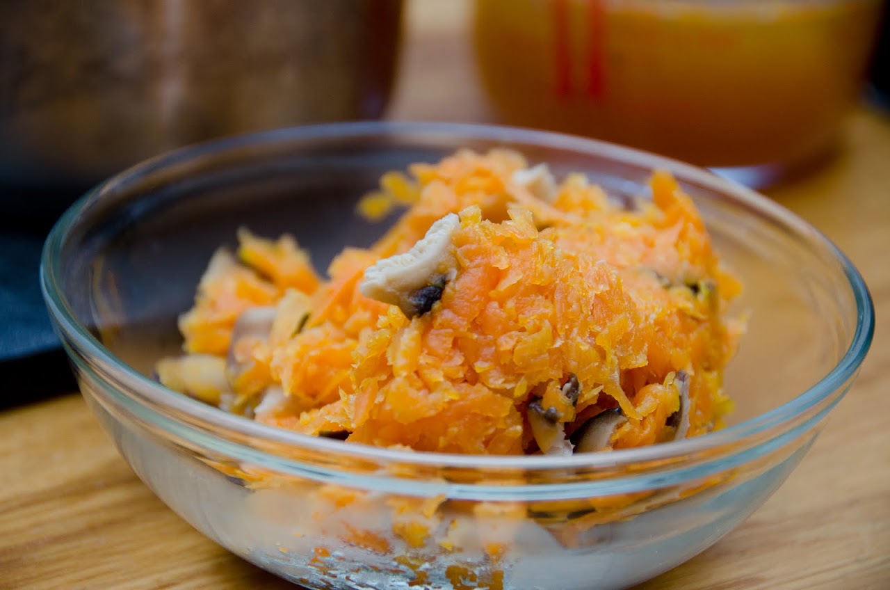 Carrots and shitake mushrooms