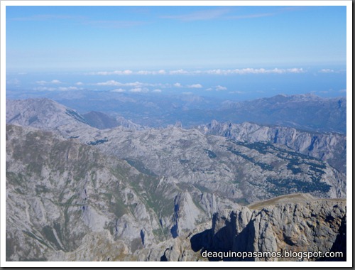 Jito Escarandi - Jierru 2424m - Lechugales 2444m - Grajal de Arriba y de Abajo (Picos de Europa) 0091