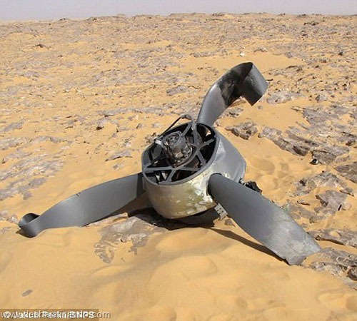 aviao Kittyhawk P-40 encontrado no deserto 70 anos desbaratinando  (4)