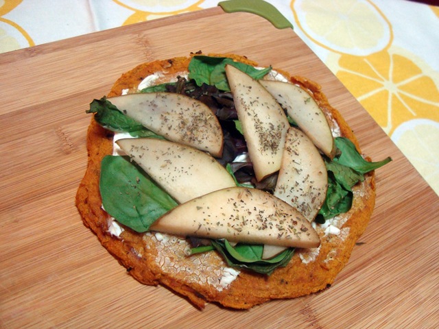 [pumpkin%2520pear%2520pizza%255B3%255D.jpg]