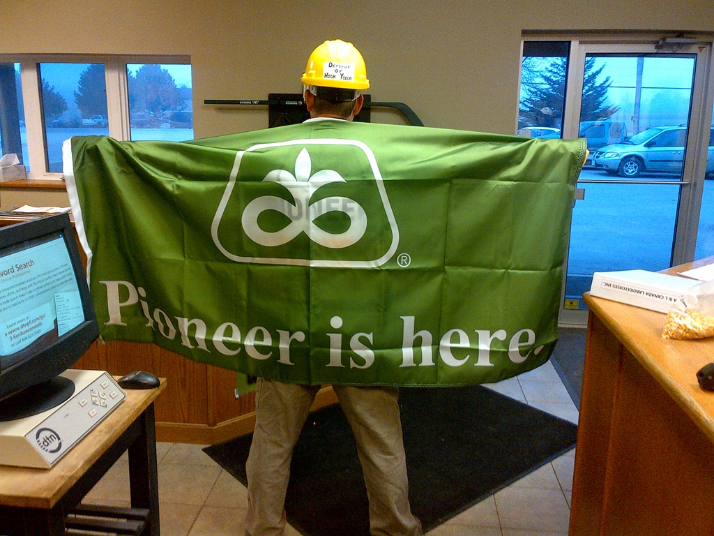 [Pioneer%2520is%2520here%2520captain%2520Pioneer%255B4%255D.jpg]