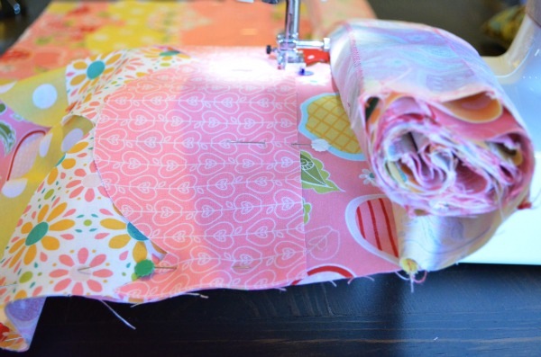 [Roll%2520as%2520you%2520go%2521%2520Baby%2520Quilt%2520Tutorial%255B6%255D.jpg]