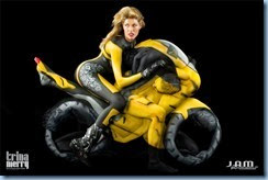 Human_motorcycle_bodypainting_sportbike
