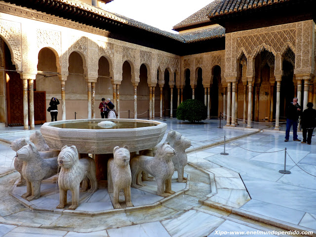 patio-de-los-leones-alhambra.JPG