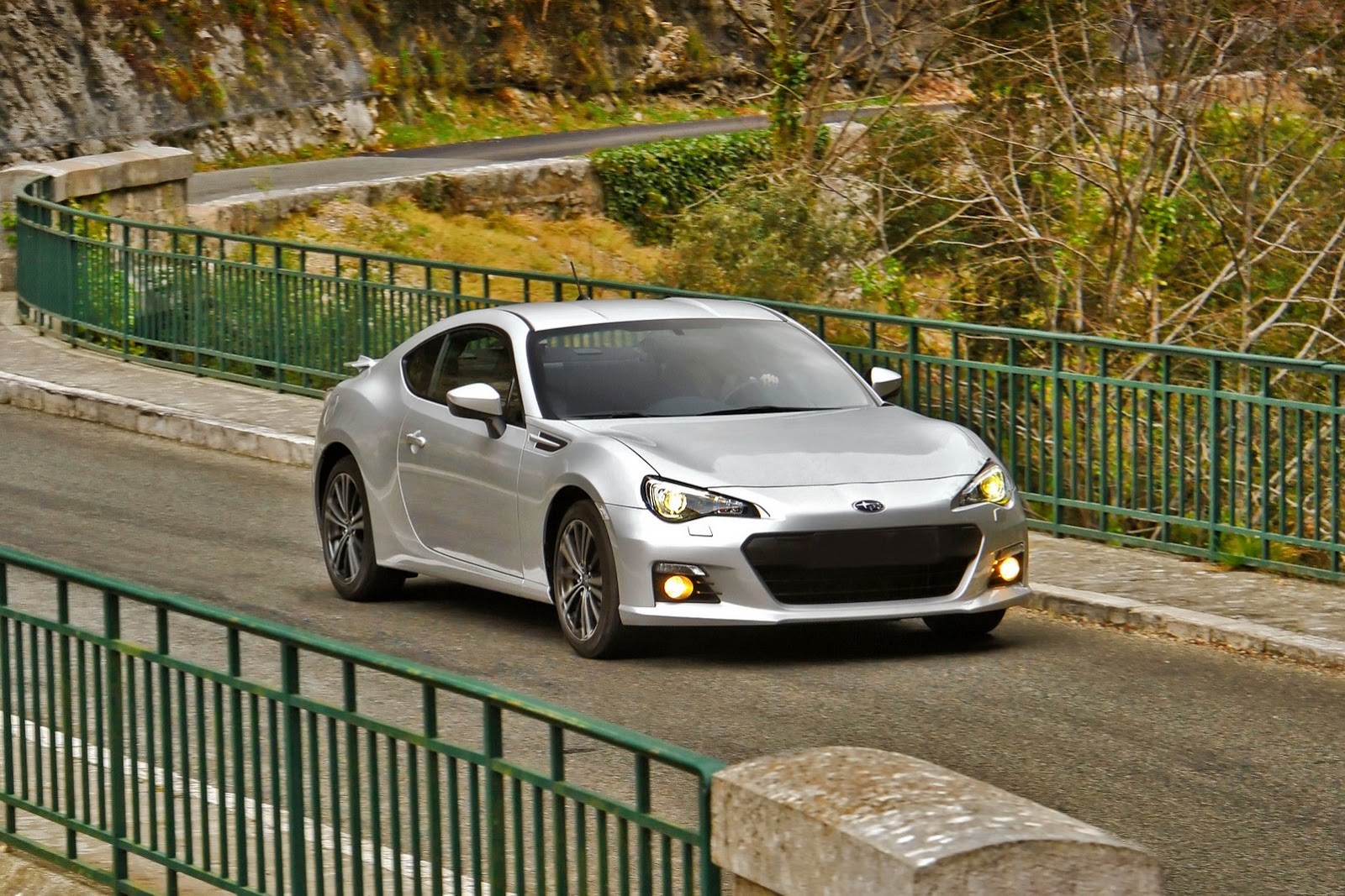 [2013-2014-Subaru-BRZ-20%255B2%255D.jpg]