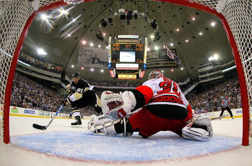 [Miroslav-Satan-81-of-the-Pittsburgh-Penguins-scores-a-goal-against-goaltender%255B6%255D.jpg]