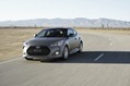 2013-Hyundai-Veloster-Turbo-37