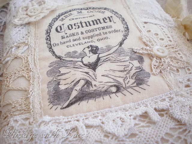 [Close%2520Up%2520Needle%2520Book%2520with%2520Lace%2520and%2520Vintage%2520Image%255B4%255D.jpg]